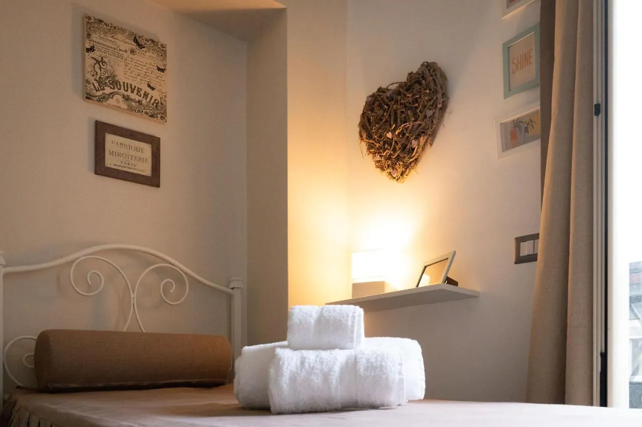 Roy Apartment - Napoli