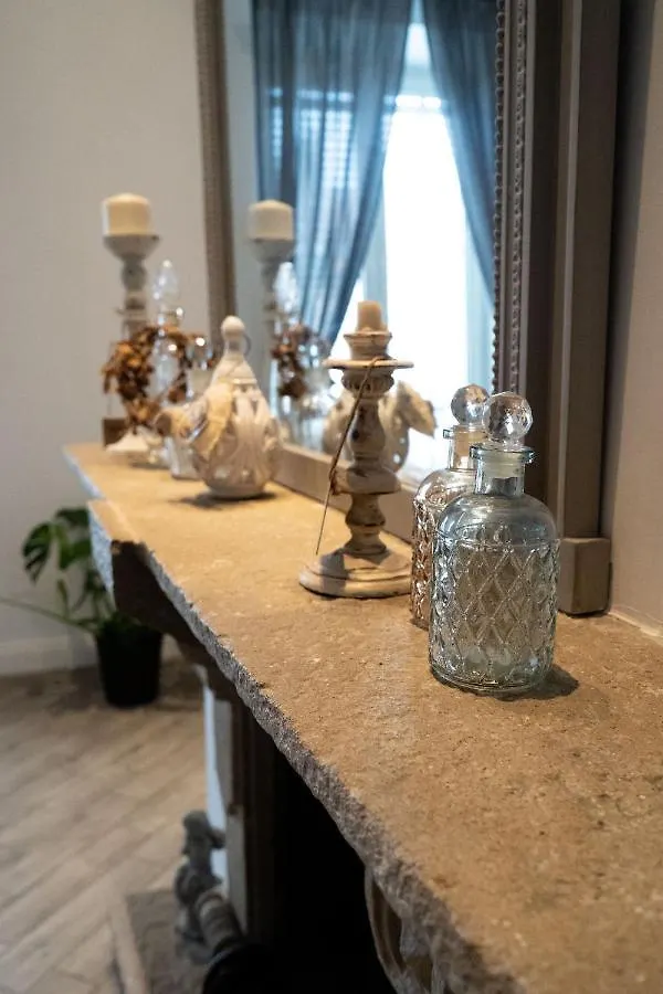 Roy Apartment - Napoli Naples